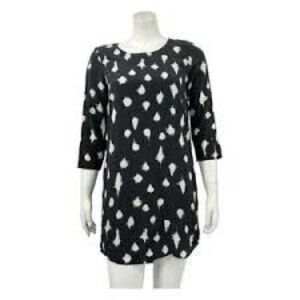 Velvet by Graham and Spencer Black White Patterned fun eclectic silk Dress small